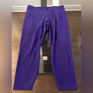 Nike Yoga Women’s Capri Dri-FIT Leggings